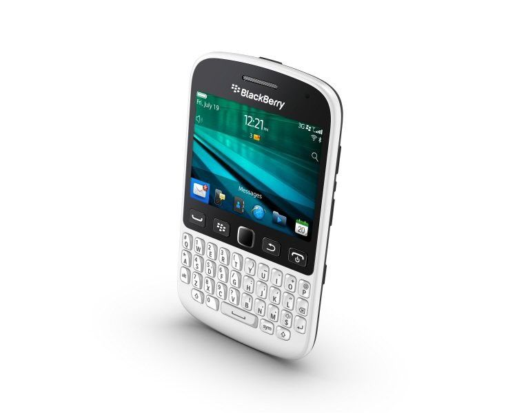 Nowy smartfon BlackBerry 9720 (wideo)