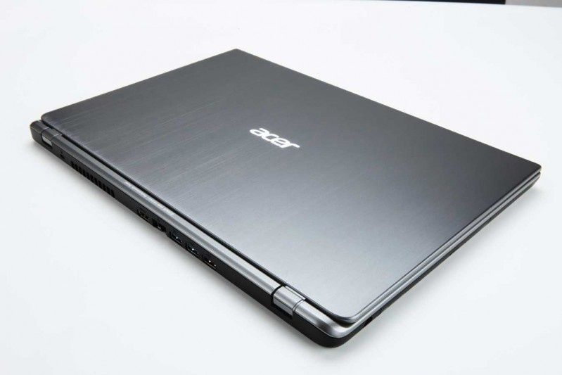 Acer prezentuje notebooki Aspire Timeline Ultra