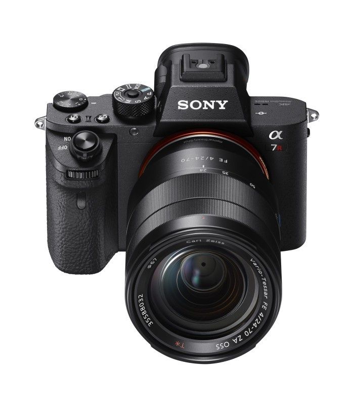Nowy aparat Sony α7R II z pierwszym na świecie pełnoklatkowym przetwornikiem obrazu wykonanym w technologii BSI
