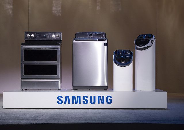 Samsung ujawnia na CES 2015 nową generację inteligentnych urządzeń i usług