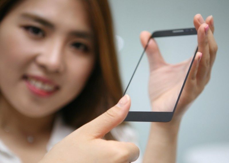 LG zaprezentowało ekran dotykowy, który skanuje odciski palców i odblokuje smartfona