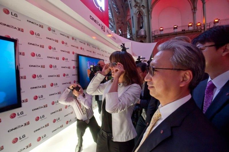 LG Electronics przedstawiło w stolicy Francji nową generację telewizorów 3D