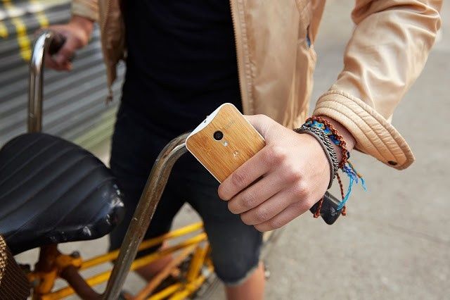 Smartfon Moto X z bambusową obudową oficjalnie dostępny