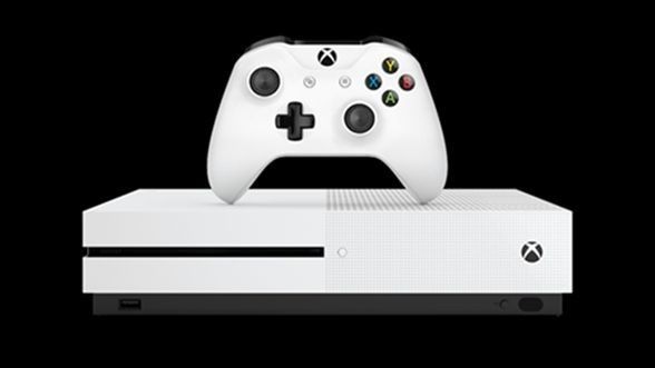 Microsoft obniża cenę konsol Xbox One S o 200 zł. Zestaw z grą EA SPORTS FIFA 17 już od 1199 zł