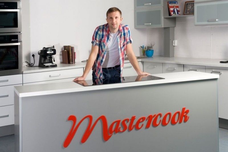 Wspólne gotowanie marki Mastercook i Piotra Kucharskiego