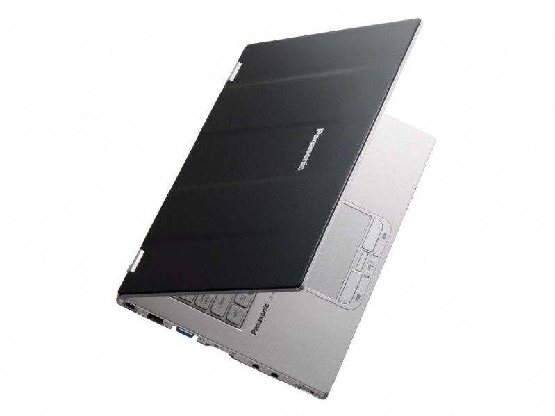 Panasonic Toughbook CF-AX2 - wzmocniony ultrabook z Windows 8 Pro