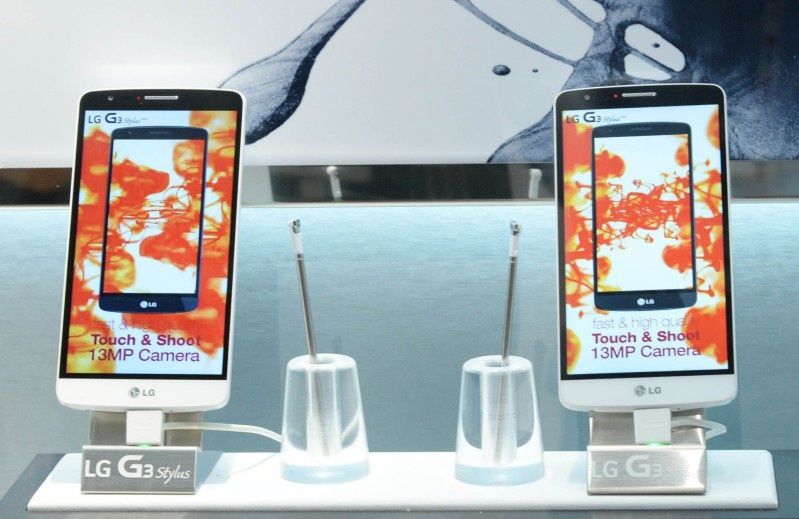 Rusza globalna sprzedaż smartfonów LG L3 Stylus (wideo)
