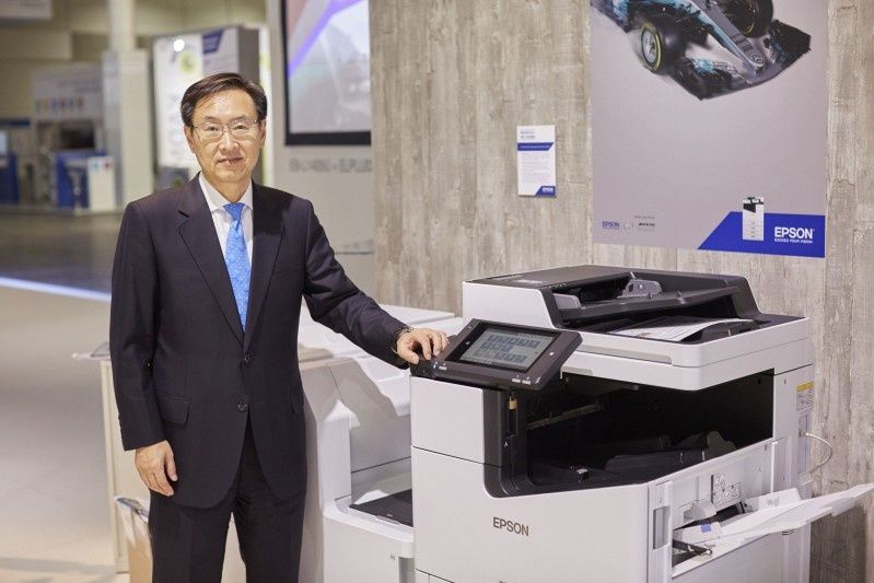 Premiera Epson na CeBIT: drukarka atramentowa o wydajności 100 stron na minutę