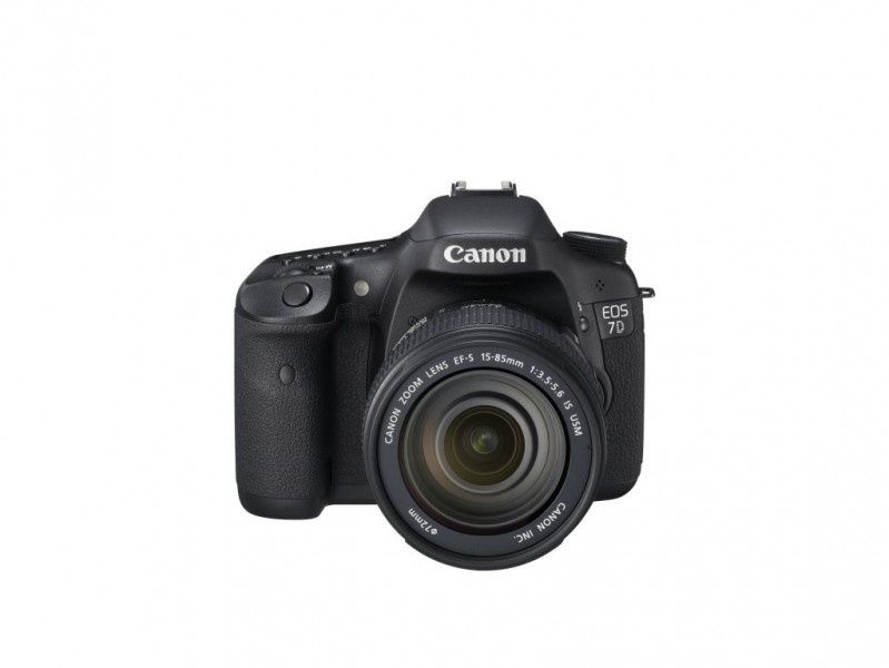 Canon dodaje nowe funkcje do lustrzanki EOS 7D