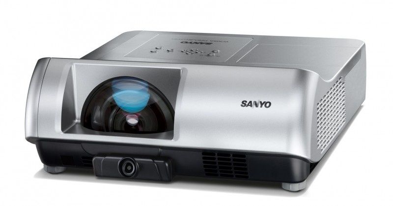 SANYO PLC-WL2503 - krótkoogniskowy projektor z interaktywnym piórem