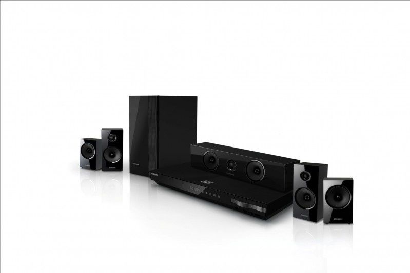 CES 2012: Samsung Surround Soundbar i nowe zestawy kina domowego