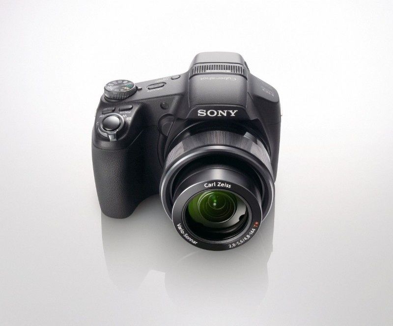 Sony: Nowe aparaty z serii Cyber-shot HX z funkcją nagrywania filmów Full HD