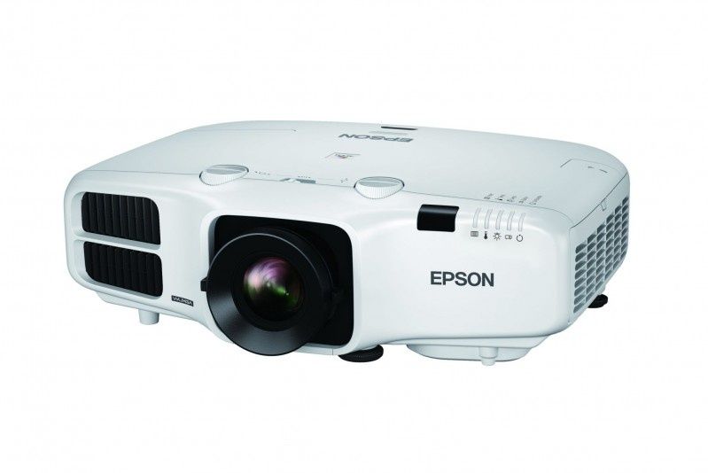 Projektory instalacyjne Epson EB-5000: wysoka jakość i niskie TCO