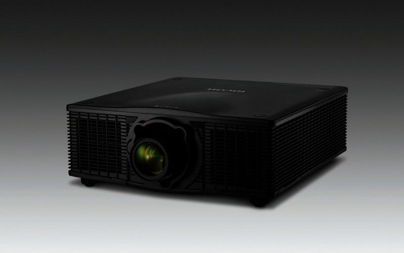 Premiera projektora instalacyjnego Ricoh PJ KU12000