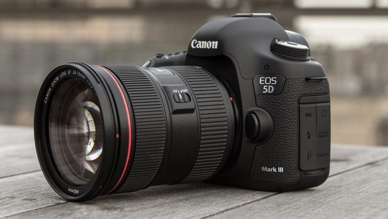 Canon udostępnia nowe oprogramowanie dla aparatu EOS 5D Mark III - ulepszone zdjęcia i materiały wideo