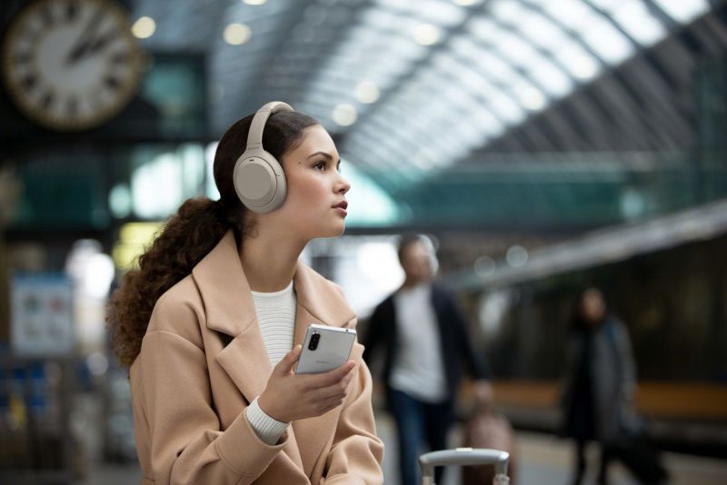Sony zapowiada słuchawki bezprzewodowe WH-1000XM4 z najlepszym na rynku systemem redukcji hałasu