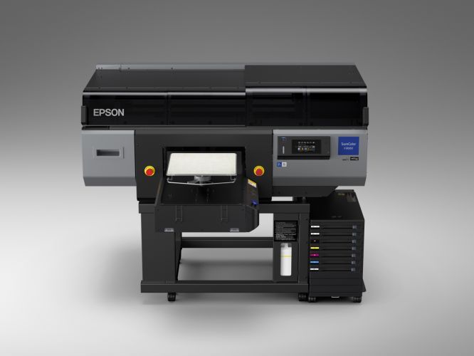Epson prezentuje wydajną drukarkę do druku bezpośrednio na odzieży