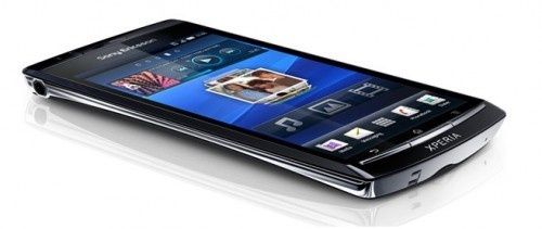 Sony Ericsson prezentuje Xperia arc - ultracienki smartfon 