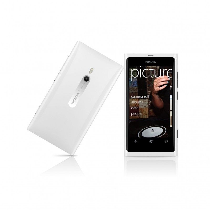Biała Nokia Lumia 800 oficjalnie nad Wisłą