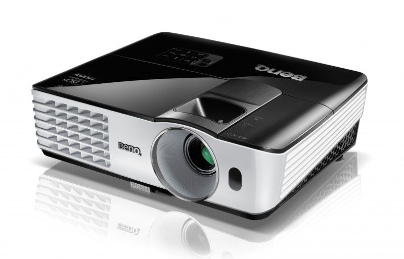 BenQ TH681 - biznesowy projektor Full HD z Triple Flash