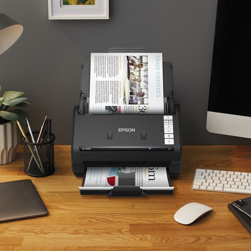 Epson przedstawia nowe bezprzewodowe skanery ES-550W i ES-590W