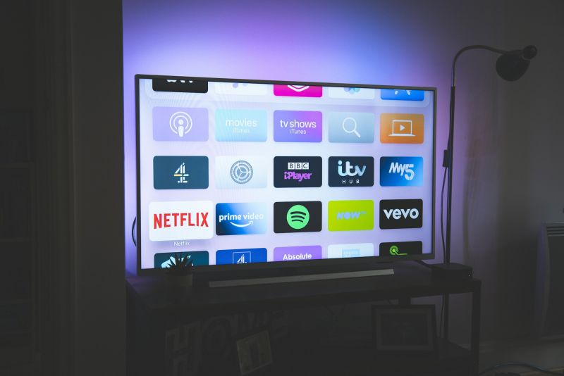Dlaczego warto korzystać z porównywarek telewizorów podczas promocji