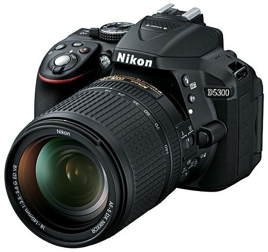 Nikon D5300 - lustrzanka cyfrowa DX wyposażona w WiFi oraz GPS