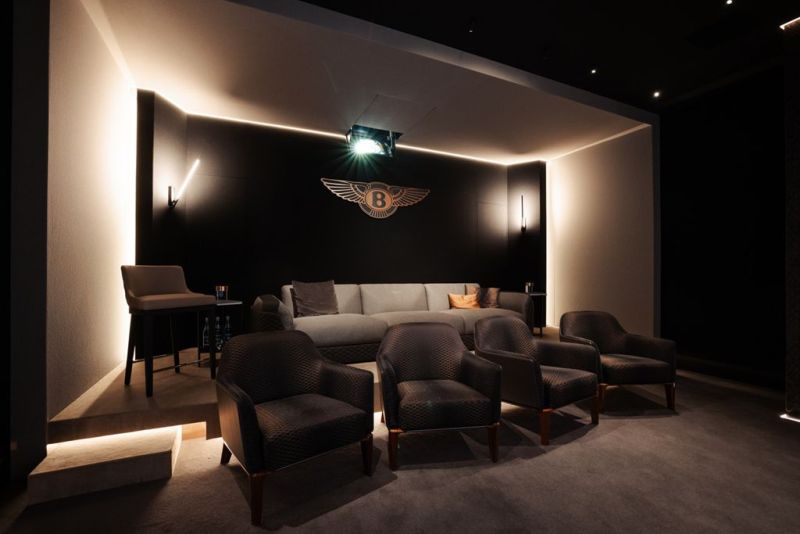 Najnowszy projektor Sony VPL-XW5100ES w showroomie Lux Arte