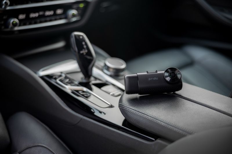 Nowy poziom bezpieczeństwa na drodze – premiera wideorejestratorów Prido i12 PRO 3-View HDR oraz Prido i11 3-View