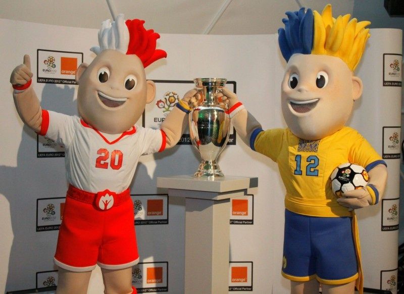 Orange i TP oficjalnymi partnerami technologicznymi UEFA EURO 2012