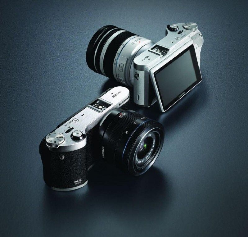 Samsung przedstawia aparat NX300