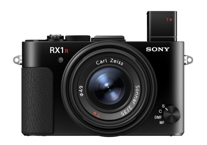 Sony RX1R II z 42,4-megapikselowym, pełnoklatkowym przetwornikiem obrazu wykonanym w technologii BSI