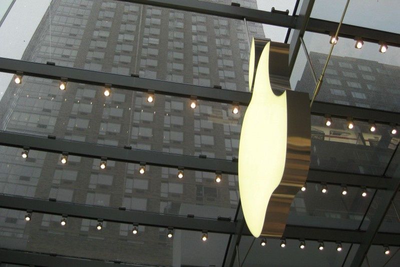 Apple podsumowało kwartał. Zysk netto mniejszy niż rok wcześniej