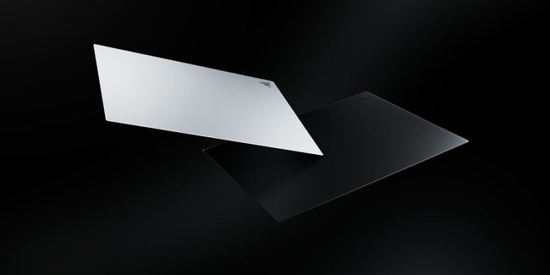 Razer Atlas Pro - oto najcieńsza, szklana podkładka na świecie