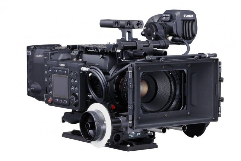 Canon prezentuje najnowszą profesjonalną kamerę filmową  EOS C700 FF