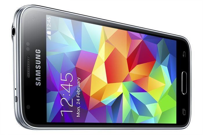 Samsung wprowadza na rynek smartfon GALAXY S5 mini