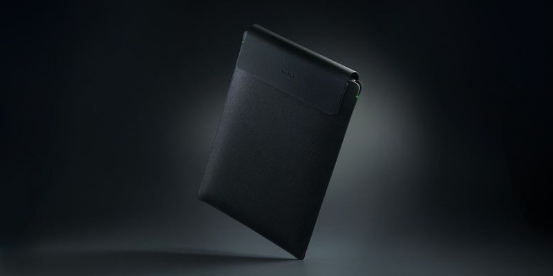 Razer prezentuje etui do laptopów 16” z wbudowaną ładowarką bezprzewodową