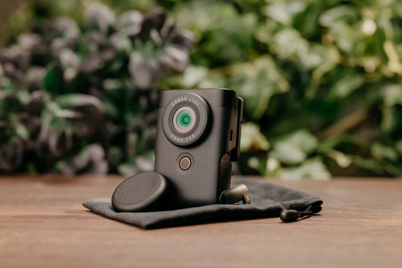 Canon prezentuje pierwszą kompaktową kamerę do vlogowania