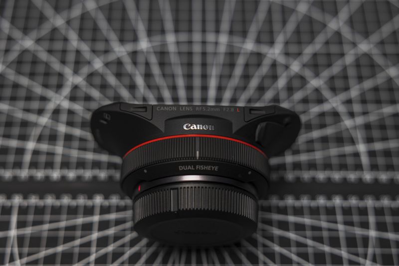 Canon rewolucjonizuje VR180° dzięki innowacyjnemu systemowi do 3D VR