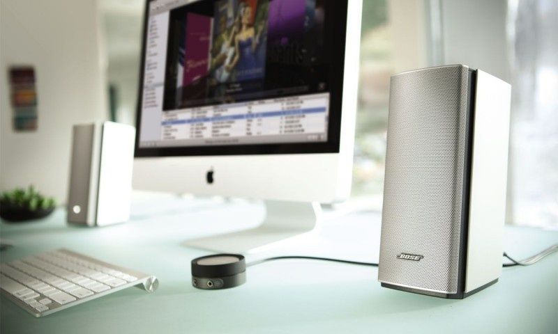 Bose: dwuczęściowy zestaw głośników komputerowych