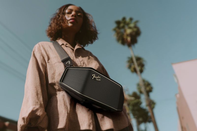 Teufel prezentuje Fender x Rockster Cross 2